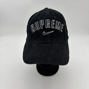Supreme Nike Arc Corduroy 6-Panel Cap2 Supreme Nike Arc Corduroy 6-Panel Black - SS22 - US